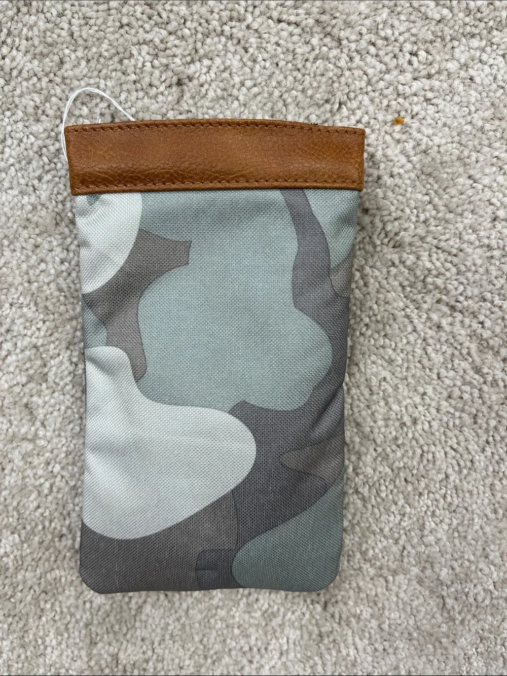 thirty-one Camo Crossbody Phone Pouch with Tan Trim and Strap
